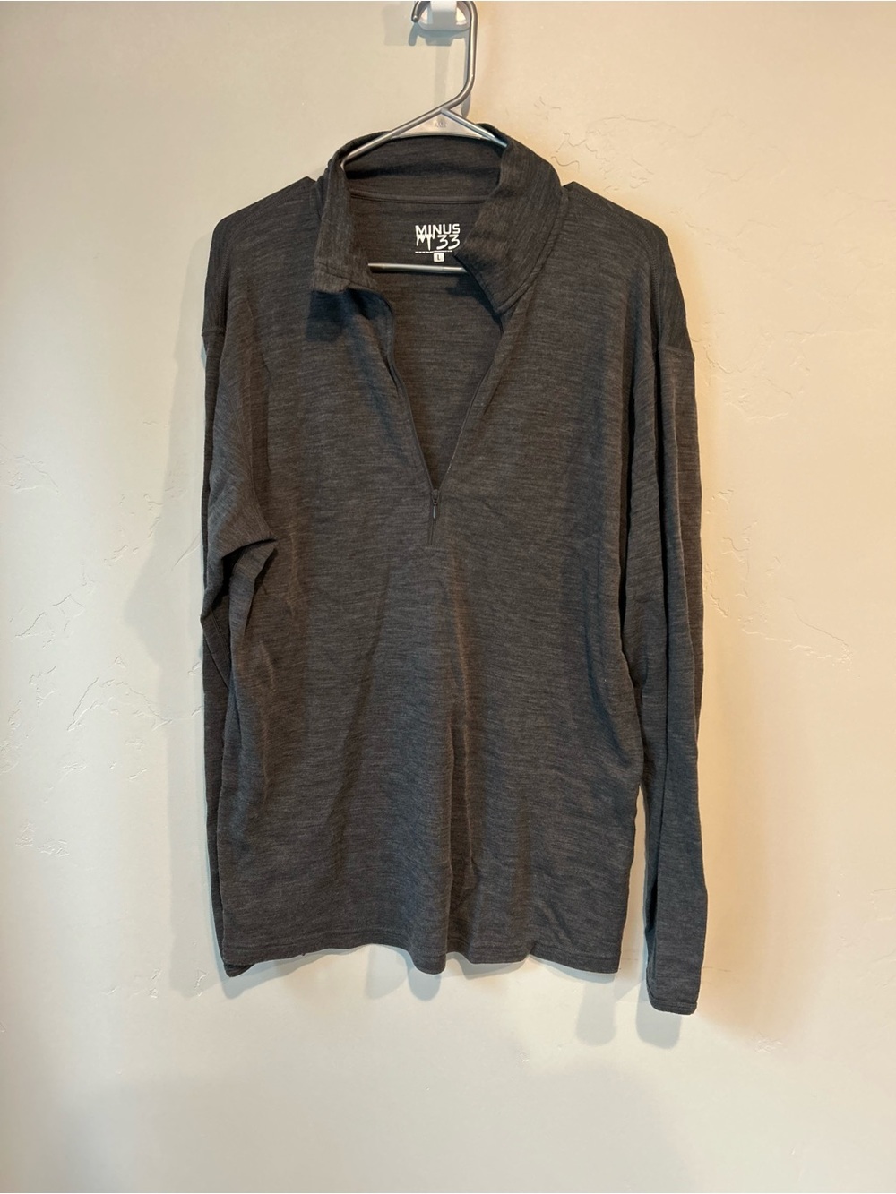 Minus33 Men’s Base-layer Superfine Merino Wool Gray 1/4 Zip Sweater Large